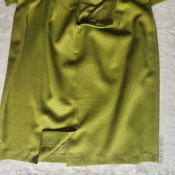 NYCC 2 pc Beautiful green skirt and jacket set, NWOT - Picture 10 of 14